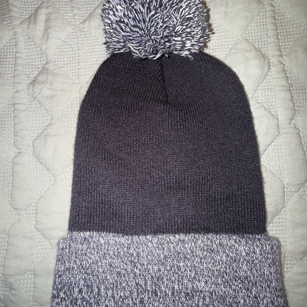 Carhartt Gray Knit Hat with Pom - Picture 3 of 5